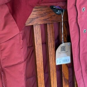 Patagonia coat w hood NWT